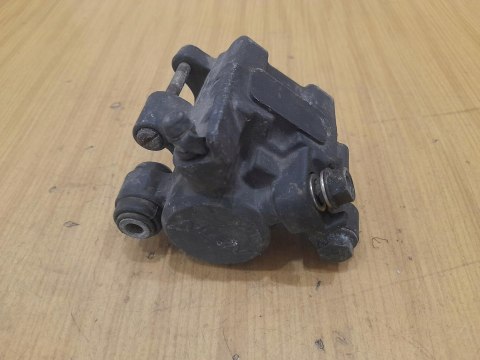 HONDA CBR 600 ZACISK HAMULCOWY TYŁ TYLNY HONDA CBR 600 ZACISK HAMULCOWY TYŁ TYLNY