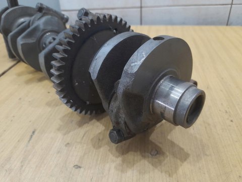 SUZUKI GSXR 750 86-87 WAŁ KORBOWY KORBOWODY KPL