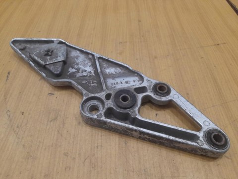 SUZUKI GSXR 750 SET PODNÓŻEK MOCOWANIE