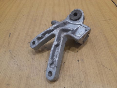 YAMAHA FZR 1000 SET PODNÓŻEK MOCOWANIE