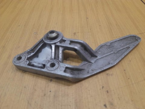 YAMAHA FZR 1000 SET PODNÓŻEK MOCOWANIE