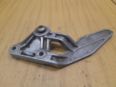 YAMAHA FZR 1000 SET PODNÓŻEK MOCOWANIE