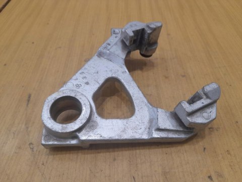 YAMAHA YZF R6 RJ03 JARZMO MOCOWANIE ZACISKU TYŁ YAMAHA YZF R6 RJ03 JARZMO MOCOWANIE ZACISKU TYŁ