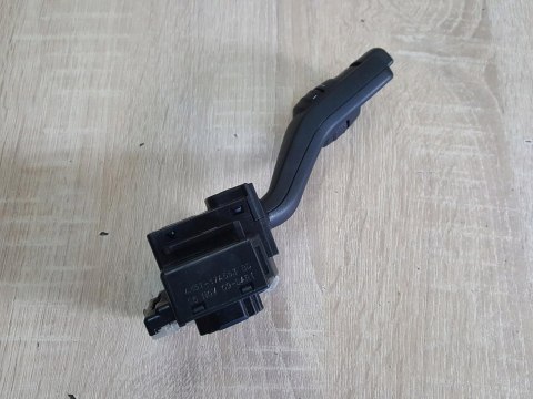 FORD FOCUS MK2 PRZEŁĄCZNIK WYCIERACZEK FORD FOCUS MK2 PRZEŁĄCZNIK WYCIERACZEK