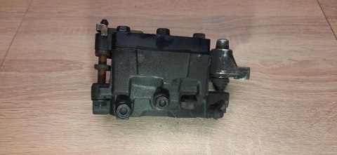 HONDA CBR 1000 SC25 DUAL ZACISK HAMULCOWY PRZÓD