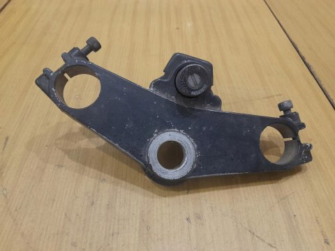 HONDA CBR 600 F1 PÓŁKA GÓRNA ZAWIESZENIA HONDA CBR 600 F1 PÓŁKA GÓRNA ZAWIESZENIA