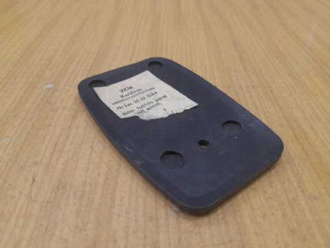 KOMAR SZTYWNIAK 232 WFM GUMA LAMPY TYŁ KOMAR SZTYWNIAK 232 WFM GUMA LAMPY TYŁ