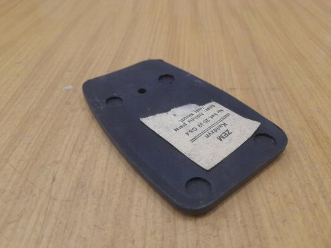 KOMAR SZTYWNIAK 232 WFM GUMA LAMPY TYŁ KOMAR SZTYWNIAK 232 WFM GUMA LAMPY TYŁ
