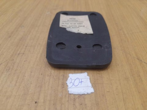 KOMAR SZTYWNIAK 232 WFM GUMA LAMPY TYŁ KOMAR SZTYWNIAK 232 WFM GUMA LAMPY TYŁ
