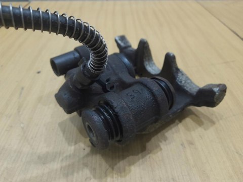PEUGEOT 406 ZACISK HAMULCOWY TYŁ TYLNY PEUGEOT 406 ZACISK HAMULCOWY TYŁ TYLNY