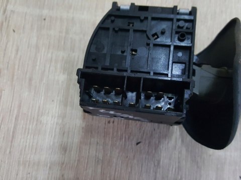 RENAULT TWINGO I PRZEŁĄCZNIK WYCIERACZEK RENAULT TWINGO I PRZEŁĄCZNIK WYCIERACZEK