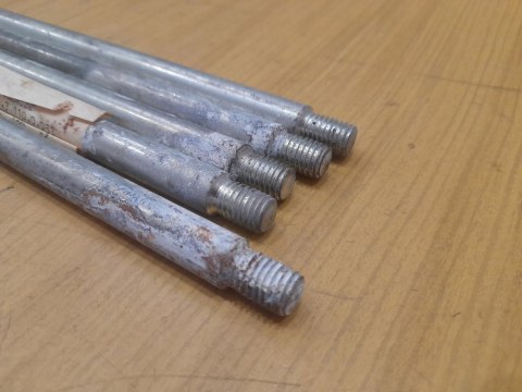 ROMET OGAR OŚ OŚKA ŚRUBA WAHACZA