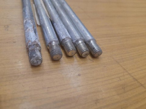 ROMET OGAR OŚ OŚKA ŚRUBA WAHACZA