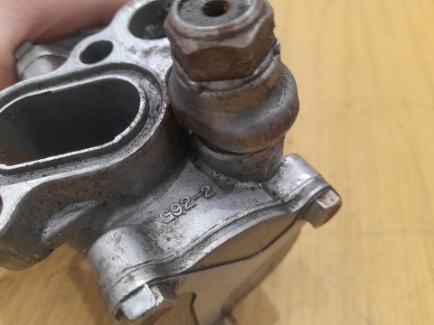 SUZUKI GSXF 600 750 POMPA OLEJU OLEJOWA