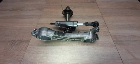 SUZUKI GSXR 1300 HAYABUSA PÓŁKA DOLNA SZTYCA SUZUKI GSXR 1300 HAYABUSA PÓŁKA DOLNA SZTYCA