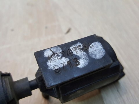 SUZUKI RGV 250 ZAWÓR ELEKTROZAWÓR ZAWOREK CZUJNIK SUZUKI RGV 250 ZAWÓR ELEKTROZAWÓR ZAWOREK CZUJNIK
