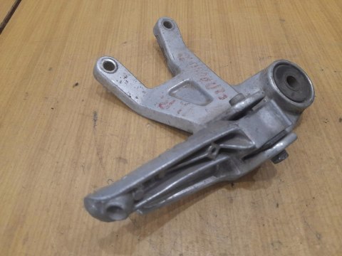 YAMAHA FZR 1000 SET PODNÓŻEK MOCOWANIE YAMAHA FZR 1000 SET PODNÓŻEK MOCOWANIE