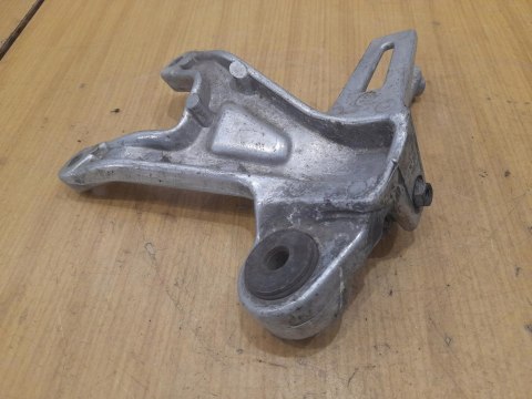 YAMAHA FZR 1000 SET PODNÓŻEK MOCOWANIE YAMAHA FZR 1000 SET PODNÓŻEK MOCOWANIE