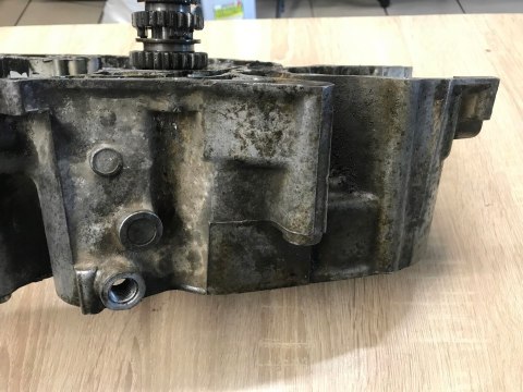 YAMAHA YFM 225 MOTO 4 KARTER OBUDOWA SILNIKA BLOK YAMAHA YFM 225 MOTO 4 KARTER OBUDOWA SILNIKA BLOK