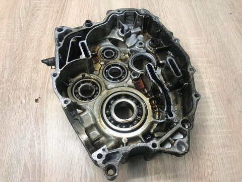 YAMAHA YFM 225 MOTO 4 KARTER OBUDOWA SILNIKA BLOK YAMAHA YFM 225 MOTO 4 KARTER OBUDOWA SILNIKA BLOK