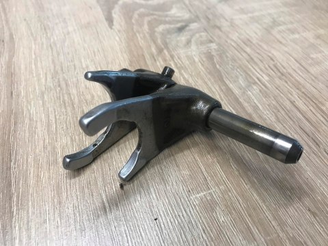 YAMAHA YFM 225 MOTO 4 SKRZYNIA WODZIKI WYBIERAK YAMAHA YFM 225 MOTO 4 SKRZYNIA WODZIKI WYBIERAK