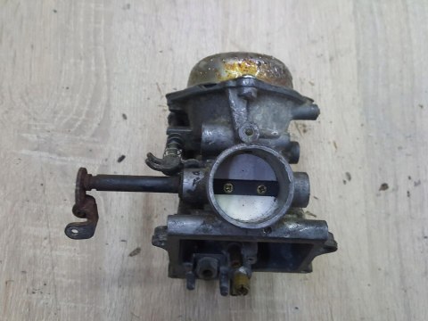 HONDA VF 700 MAGNA 82-88 GAŹNIK DAWCA HONDA VF 700 MAGNA 82-88 GAŹNIK DAWCA