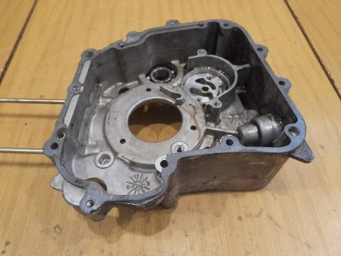 KYMCO KXR MXU 250 KARTERY BLOK SILNIKA KPL X2 KYMCO KXR MXU 250 KARTERY BLOK SILNIKA KPL X2