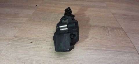 HONDA RVF400 NC35 ZACISK PRZÓD PRZEDNI HAMULCOWY HONDA RVF400 NC35 ZACISK PRZÓD PRZEDNI HAMULCOWY