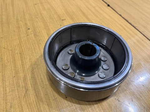 HONDA VF 750 F MAGNETO KOŁO MAGNESOWE