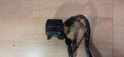 KAWASAKI ZZR ZZ-R 600 92 PRZEŁĄCZNIK WŁĄCZNIK LEWY KAWASAKI ZZR ZZ-R 600 92 PRZEŁĄCZNIK WŁĄCZNIK LEWY