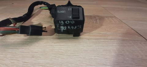 KAWASAKI ZZR ZZ-R 600 92 PRZEŁĄCZNIK WŁĄCZNIK LEWY KAWASAKI ZZR ZZ-R 600 92 PRZEŁĄCZNIK WŁĄCZNIK LEWY