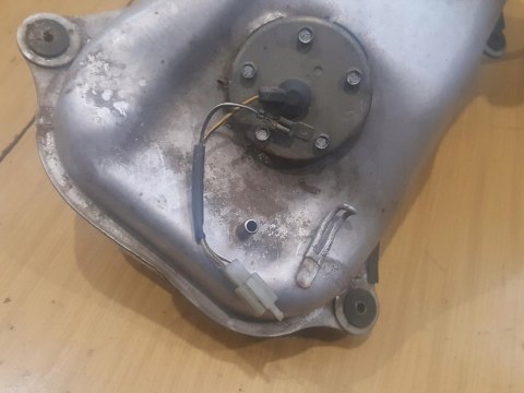SUZUKI AN 250 BURGMAN ZBIORNIK PALIWA BAK SUZUKI AN 250 BURGMAN ZBIORNIK PALIWA BAK