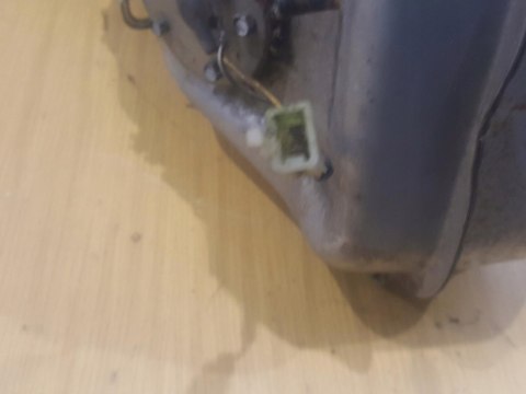 SUZUKI AN 250 BURGMAN ZBIORNIK PALIWA BAK SUZUKI AN 250 BURGMAN ZBIORNIK PALIWA BAK