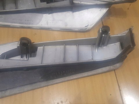 SUZUKI AN 250 RĄCZKA UCHWYT PASAŻERA OSŁONA KPL SUZUKI AN 250 RĄCZKA UCHWYT PASAŻERA OSŁONA KPL