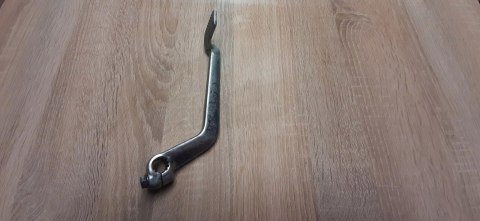 SUZUKI GSXF GSX-F 750 1100 DŹWIGNIA HAMULCA TYŁ SUZUKI GSXF GSX-F 750 1100 DŹWIGNIA HAMULCA TYŁ