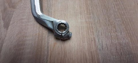 SUZUKI GSXF GSX-F 750 1100 DŹWIGNIA HAMULCA TYŁ SUZUKI GSXF GSX-F 750 1100 DŹWIGNIA HAMULCA TYŁ