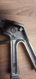 SUZUKI SV 1000 03-07 SET PODNÓŻEK PRAWY TYŁ