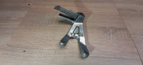 YAMAHA FZ750 85-91 PODNÓŻEK LEWY TYŁ SET YAMAHA FZ750 85-91 PODNÓŻEK LEWY TYŁ SET