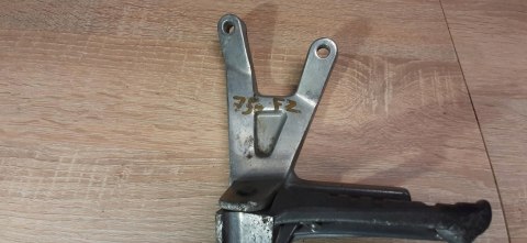 YAMAHA FZ750 85-91 PODNÓŻEK LEWY TYŁ SET YAMAHA FZ750 85-91 PODNÓŻEK LEWY TYŁ SET