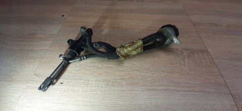 YAMAHA FZR 750 POMPA HAMULCOWA ZBIORNICZEK PRZEWÓD YAMAHA FZR 750 POMPA HAMULCOWA ZBIORNICZEK PRZEWÓD