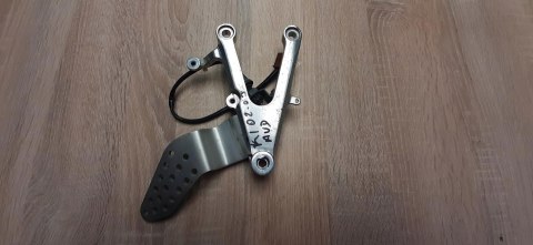 YAMAHA R1 RN 01 NR 04 SET MOCOWANIE PODNÓŻEK YAMAHA R1 RN 01 NR 04 SET MOCOWANIE PODNÓŻEK