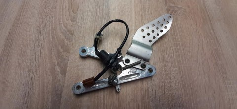 YAMAHA R1 RN 01 NR 04 SET MOCOWANIE PODNÓŻEK YAMAHA R1 RN 01 NR 04 SET MOCOWANIE PODNÓŻEK