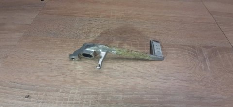 YAMAHA YZF R1 2004-2006 DŹWIGNIA HAMULCA TYLNEGO YAMAHA YZF R1 2004-2006 DŹWIGNIA HAMULCA TYLNEGO