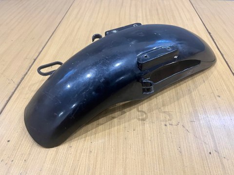 HONDA VF 750 F BŁOTNIK PRZÓD PRZEDNI NADKOLE HONDA VF 750 F BŁOTNIK PRZÓD PRZEDNI NADKOLE