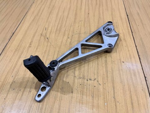 HONDA VF 750 F SET PODNÓŻEK MOCOWANIE HONDA VF 750 F SET PODNÓŻEK MOCOWANIE