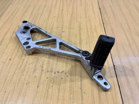 HONDA VF 750 F SET PODNÓŻEK MOCOWANIE HONDA VF 750 F SET PODNÓŻEK MOCOWANIE