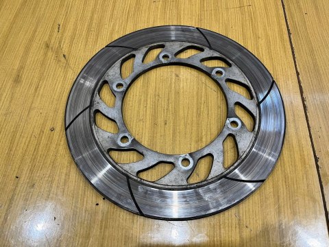 HONDA VF 750 F TARCZA HAMULCOWA TYŁ TYLNA HONDA VF 750 F TARCZA HAMULCOWA TYŁ TYLNA