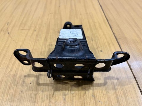 HONDA VF 750 F UCHWYT MOCOWANIE AKUMULATOR HONDA VF 750 F UCHWYT MOCOWANIE AKUMULATOR