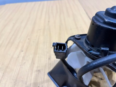 HONDA VF 750 F WENTYLATOR WIATRAK CHŁODNICY