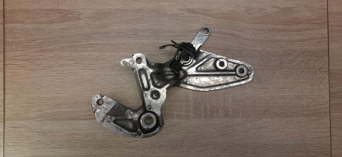 YAMAHA YZF 750 R 4FM SET PODNÓŻEK MOCOWANIE PRAWY YAMAHA YZF 750 R 4FM SET PODNÓŻEK MOCOWANIE PRAWY